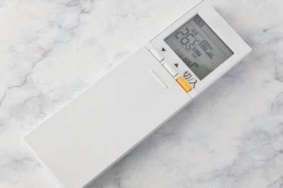 エアコンのリモコン